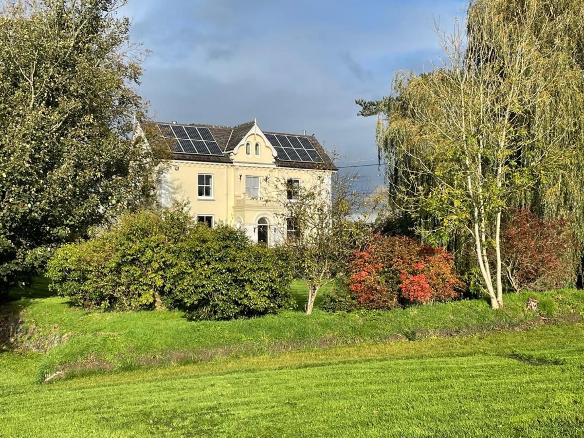 Caemorgan Mansion Hotel Cardigan Eksteriør billede