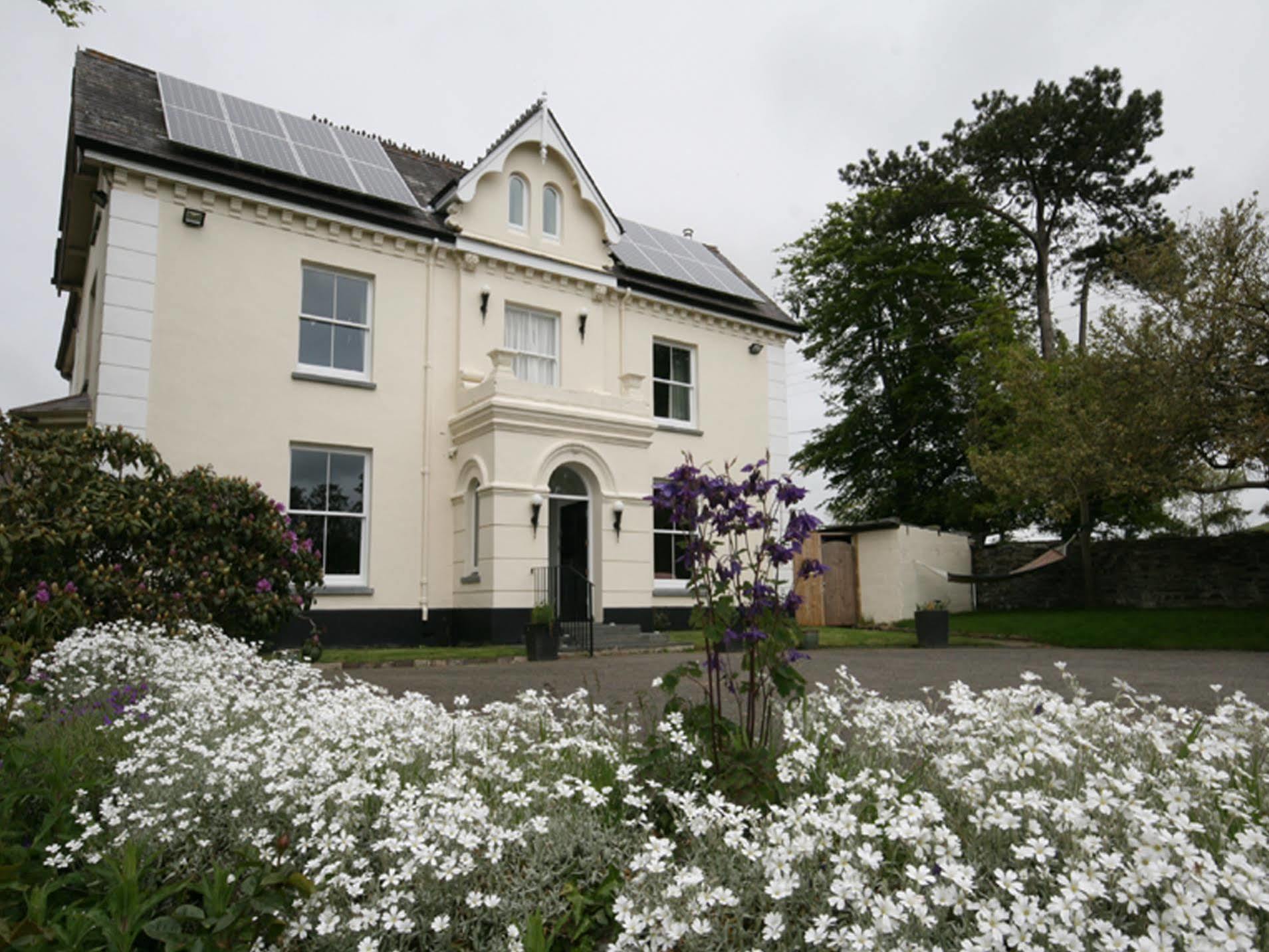 Caemorgan Mansion Hotel Cardigan Eksteriør billede